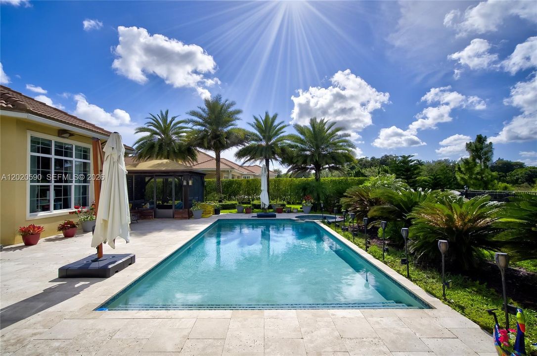 For Sale: $2,199,000 (5 beds, 4 baths, 4104 Square Feet)
