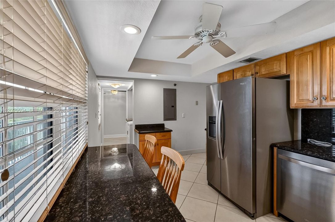 For Sale: $370,000 (3 beds, 2 baths, 1620 Square Feet)