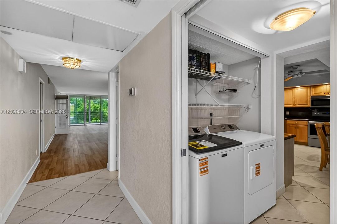 For Sale: $370,000 (3 beds, 2 baths, 1620 Square Feet)