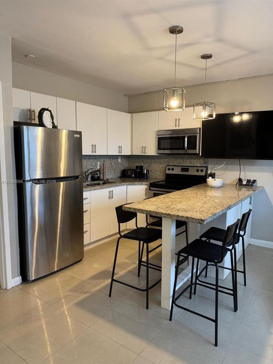 For Sale: $325,000 (2 beds, 2 baths, 357 Square Feet)