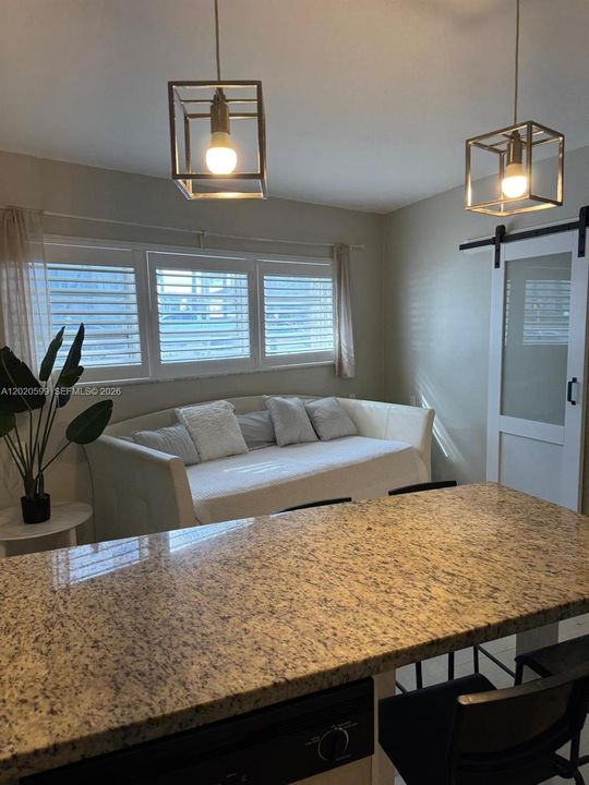 For Sale: $325,000 (2 beds, 2 baths, 357 Square Feet)
