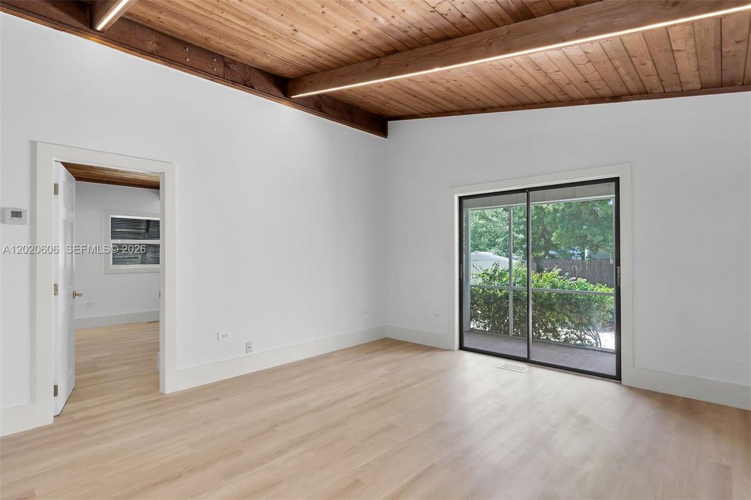 For Sale: $795,000 (4 beds, 3 baths, 1400 Square Feet)