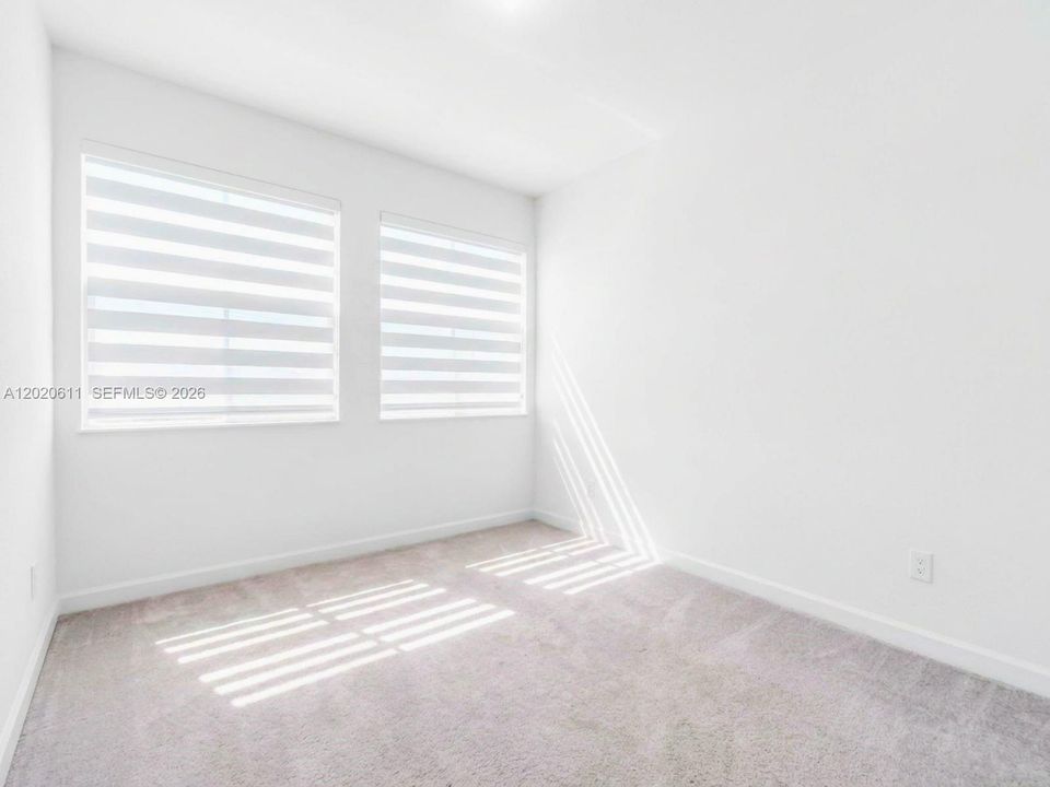 En Venta: $489,000 (4 camas, 3 baños, 1892 Pies cuadrados)