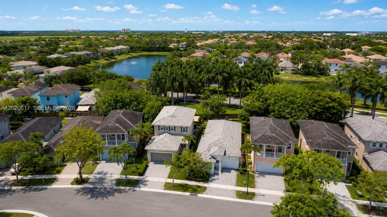 Neighborhood with jogging paths surrounding lakes