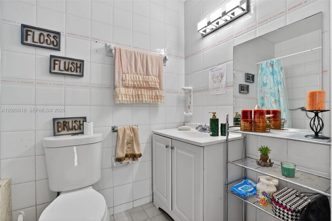 Activo con contrato: $899,999 (0 camas, 0 baños, 0 Pies cuadrados)