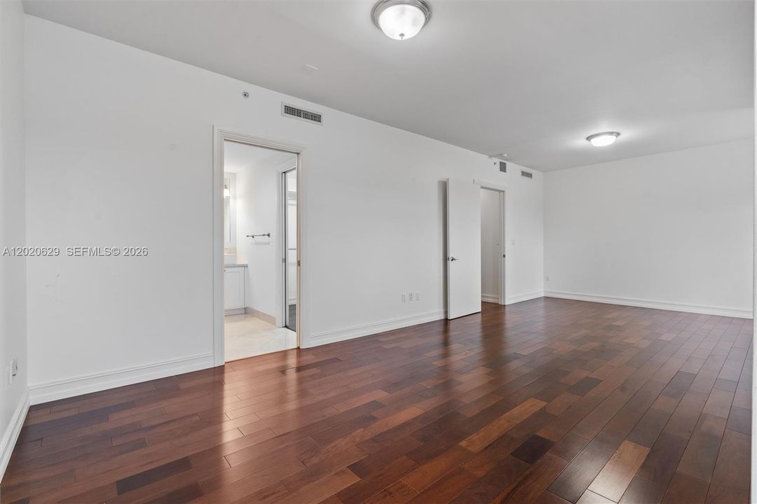 For Rent: $7,750 (2 beds, 2 baths, 2525 Square Feet)