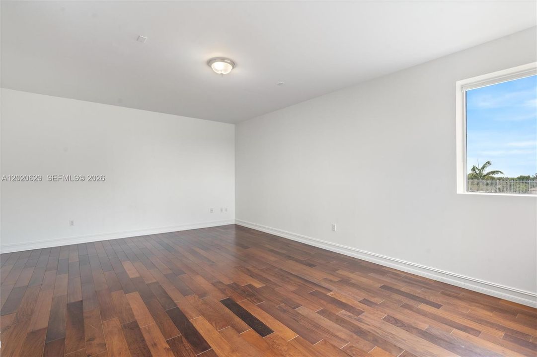 For Rent: $7,750 (2 beds, 2 baths, 2525 Square Feet)