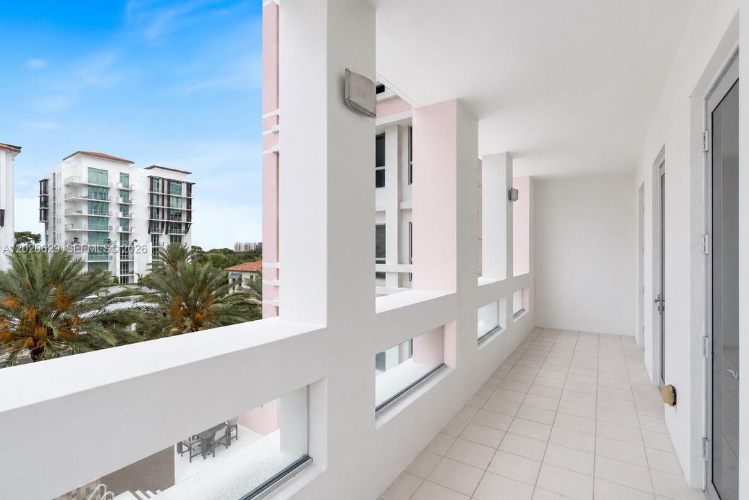 For Rent: $7,750 (2 beds, 2 baths, 2525 Square Feet)