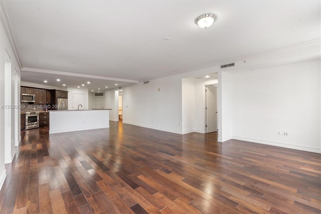For Rent: $7,750 (2 beds, 2 baths, 2525 Square Feet)