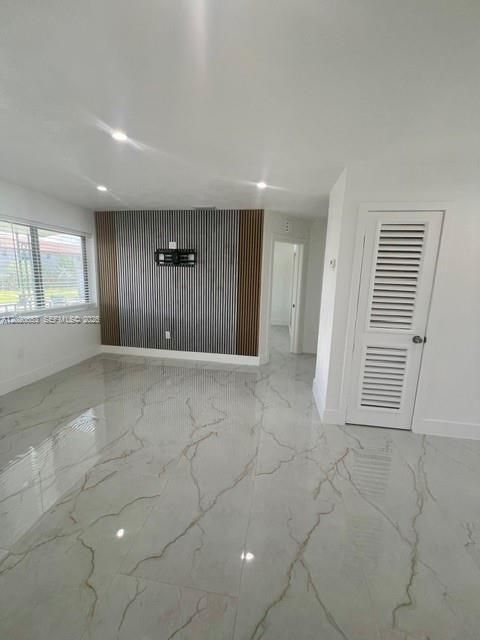 For Rent: $3,000 (3 beds, 2 baths, 1080 Square Feet)