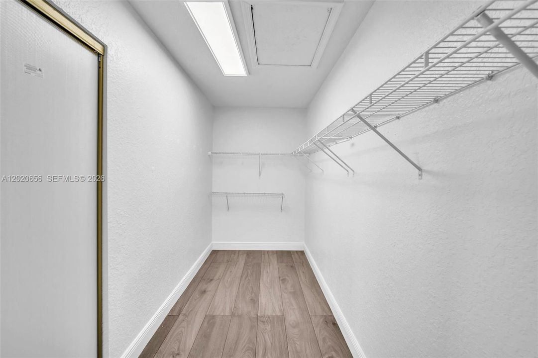 В аренду: $5,850 (5 спален, 3 ванн, 2998 Квадратных фут)