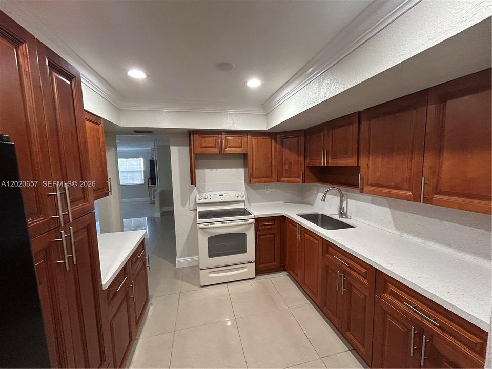 For Rent: $3,100 (3 beds, 2 baths, 1551 Square Feet)