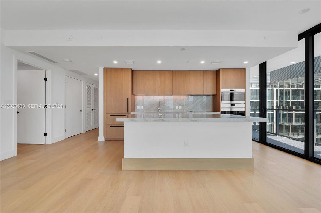 For Sale: $3,995,000 (3 beds, 3 baths, 2326 Square Feet)