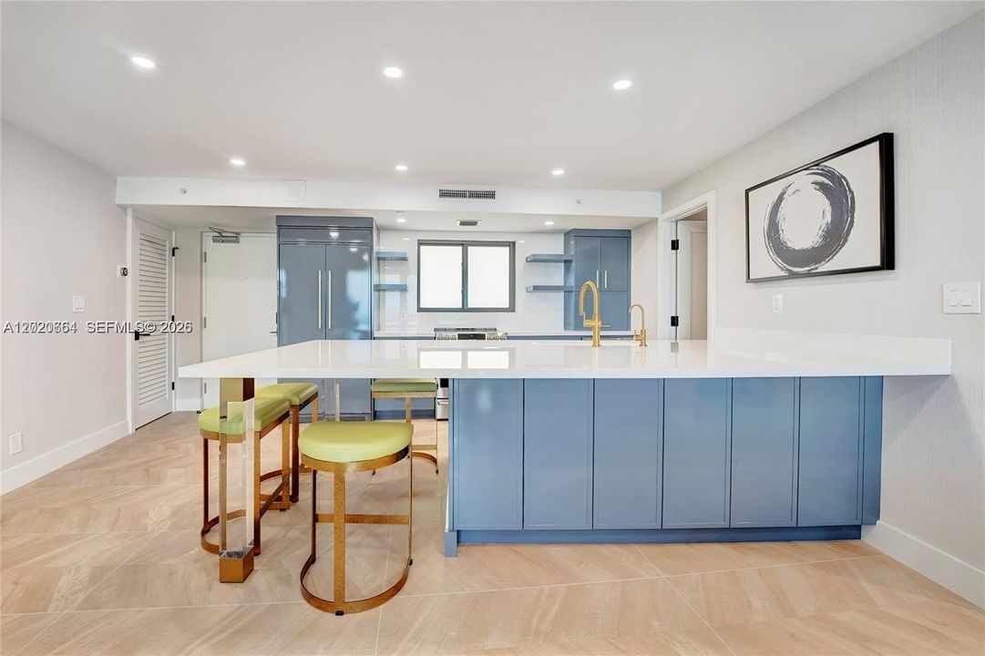 For Rent: $13,000 (3 beds, 2 baths, 1170 Square Feet)