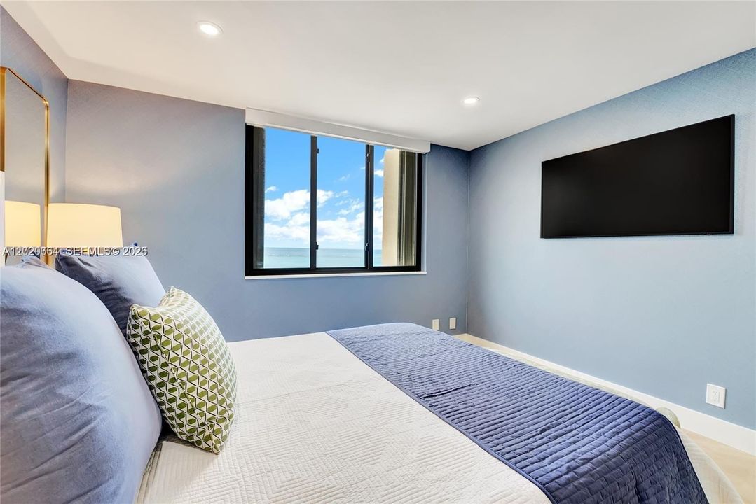 For Rent: $13,000 (3 beds, 2 baths, 1170 Square Feet)