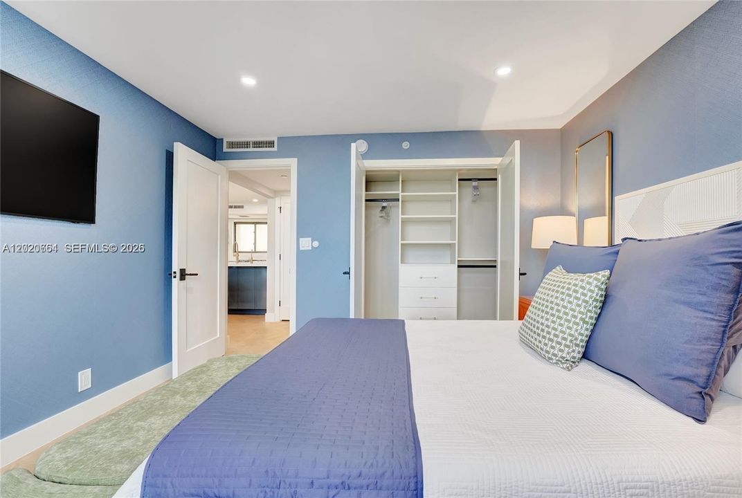 For Rent: $13,000 (3 beds, 2 baths, 1170 Square Feet)