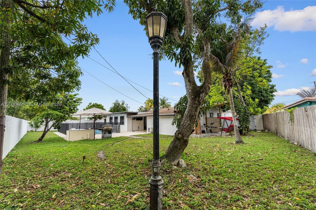 En Venta: $680,000 (4 camas, 3 baños, 1766 Pies cuadrados)