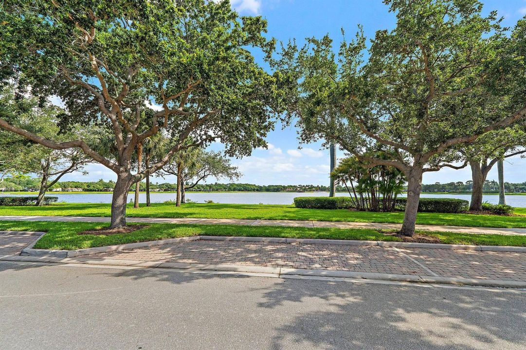 001-153EvergrenePkwy-PalmBeachGardens-SM