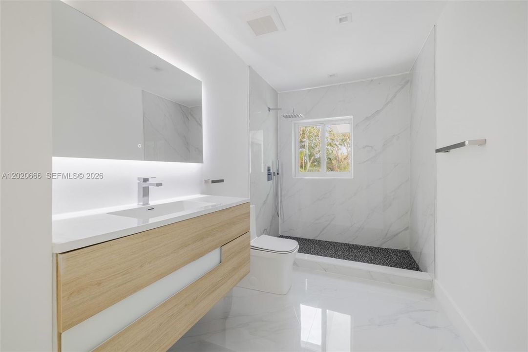 For Sale: $2,595,000 (4 beds, 4 baths, 2632 Square Feet)