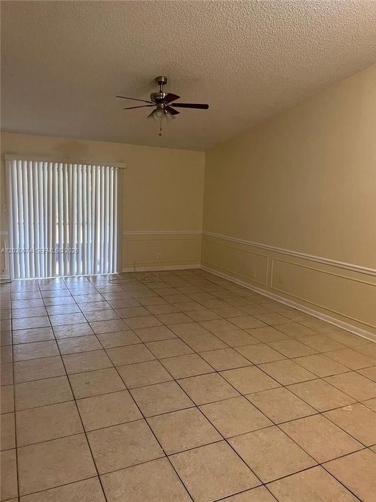 For Rent: $2,485 (2 beds, 2 baths, 952 Square Feet)