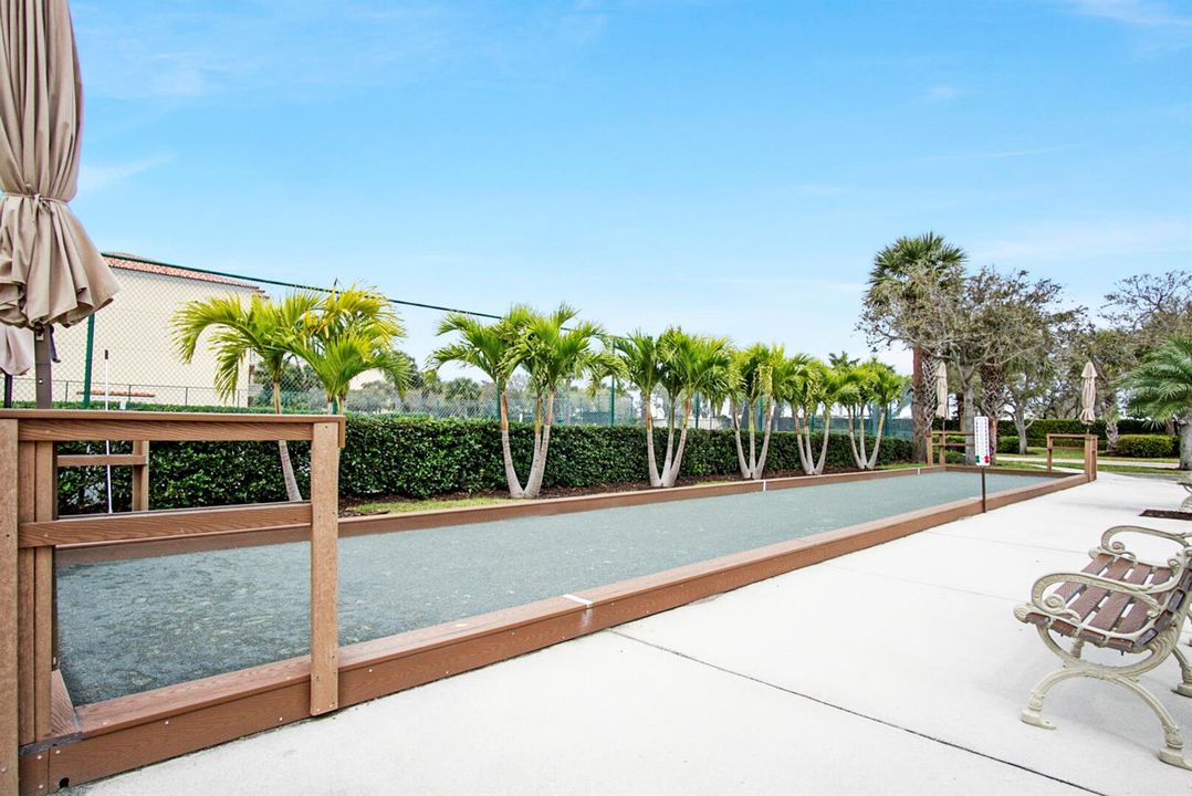 Harbour Isle East Shuffle board