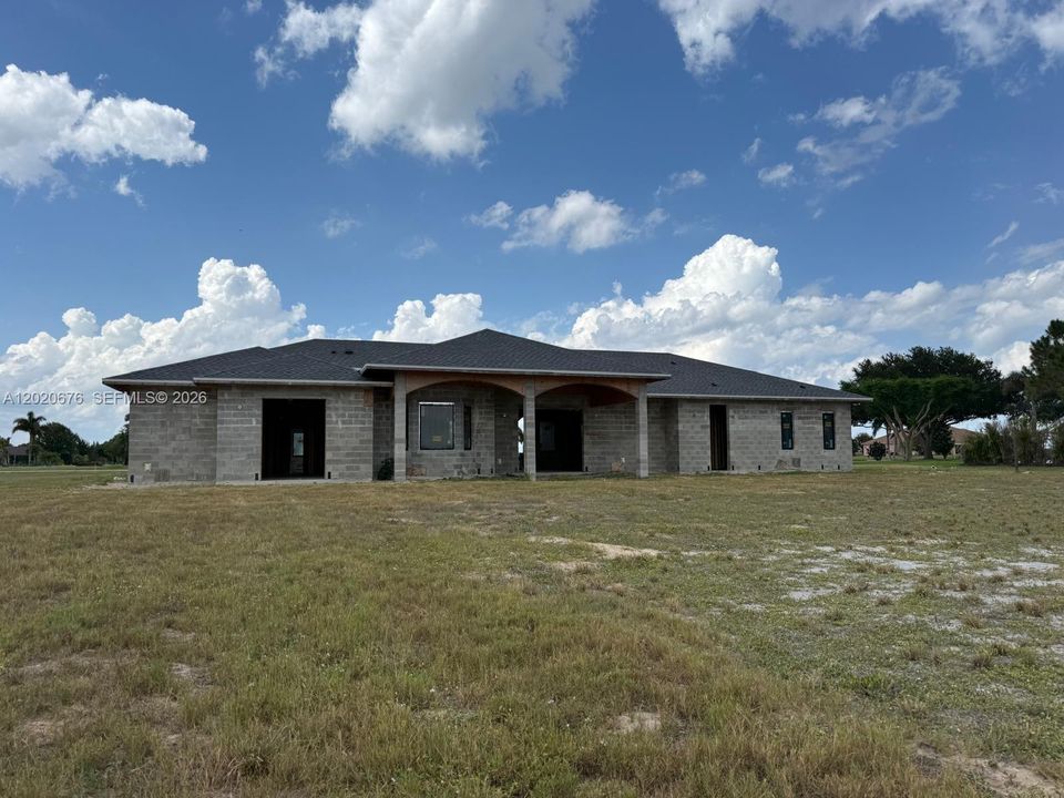 For Sale: $450,000 (4 beds, 4 baths, 0 Square Feet)