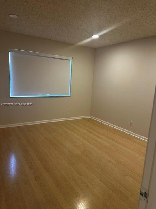 En Renta: $5,200 (4 camas, 3 baños, 2785 Pies cuadrados)