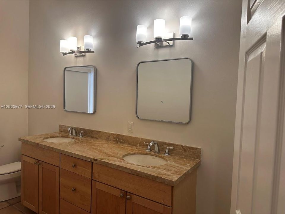 2nd bathroom