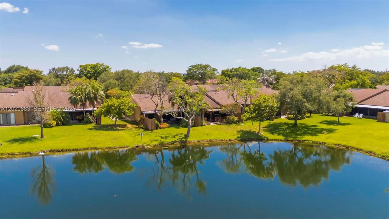 En Venta: $400,000 (2 camas, 2 baños, 1272 Pies cuadrados)