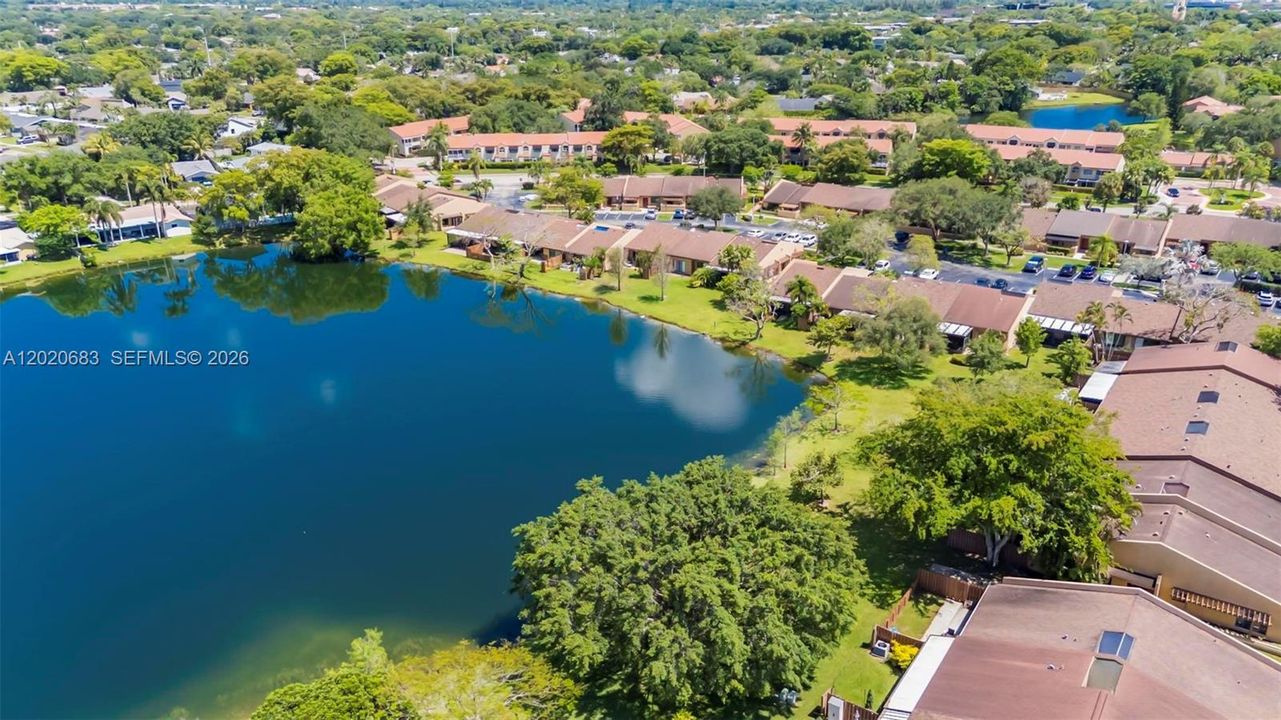 En Venta: $400,000 (2 camas, 2 baños, 1272 Pies cuadrados)
