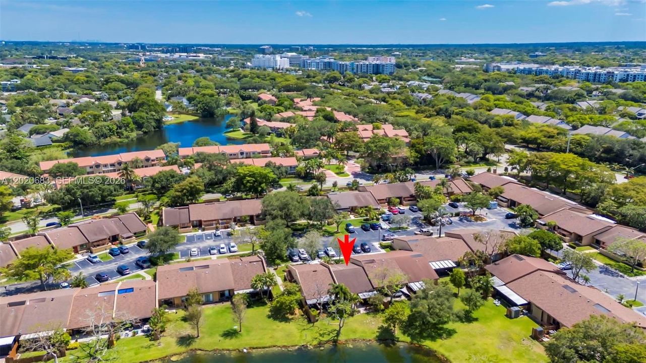 En Venta: $400,000 (2 camas, 2 baños, 1272 Pies cuadrados)