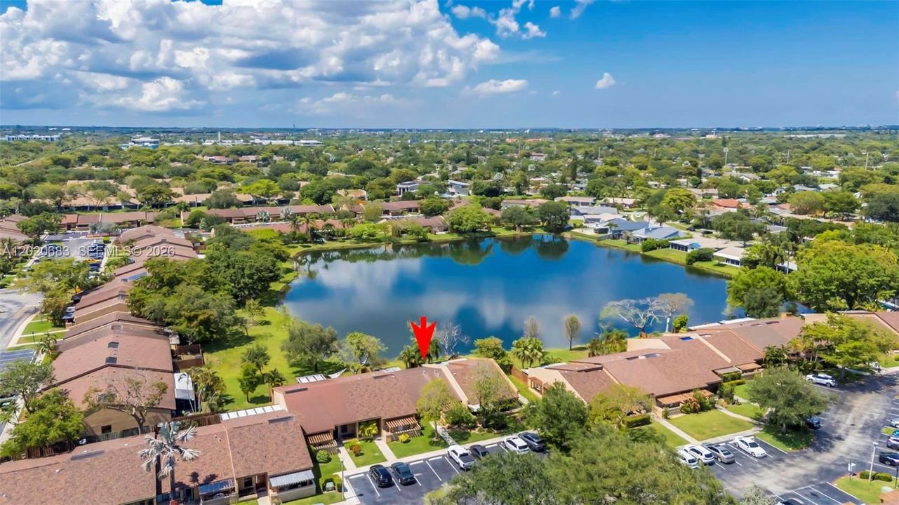 En Venta: $400,000 (2 camas, 2 baños, 1272 Pies cuadrados)