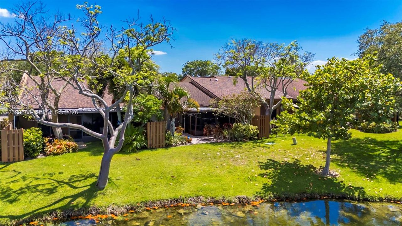 En Venta: $400,000 (2 camas, 2 baños, 1272 Pies cuadrados)