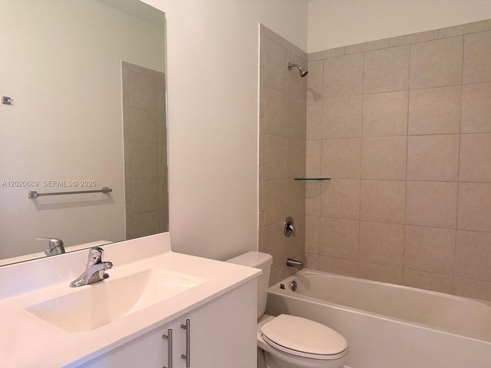 Active With Contract: $2,700 (3 beds, 2 baths, 1331 Square Feet)