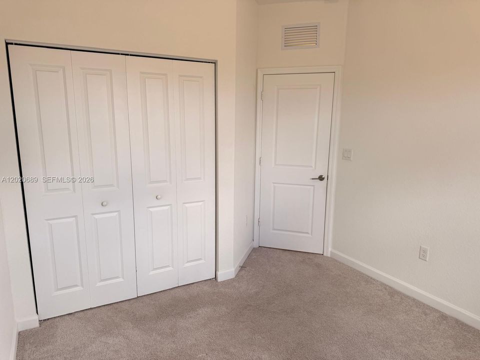 Active With Contract: $2,700 (3 beds, 2 baths, 1331 Square Feet)
