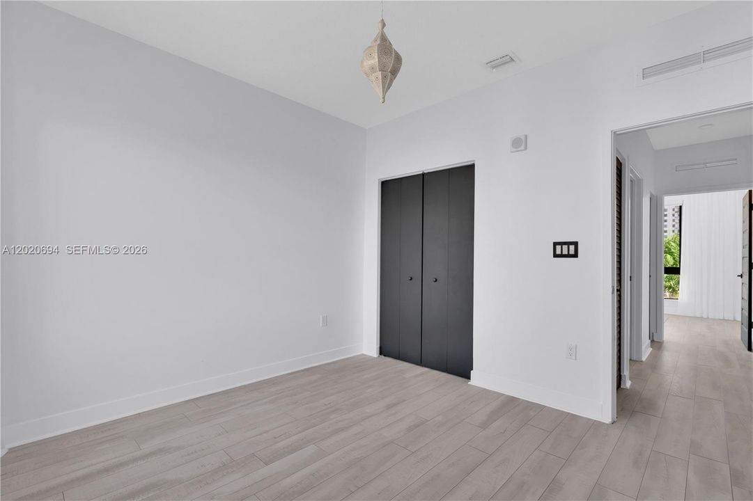 En Venta: $499,000 (3 camas, 2 baños, 1129 Pies cuadrados)