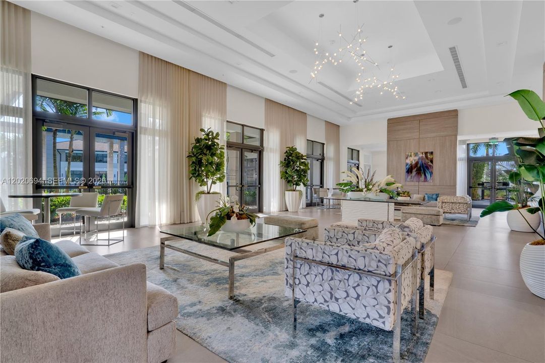 En Venta: $499,000 (3 camas, 2 baños, 1129 Pies cuadrados)