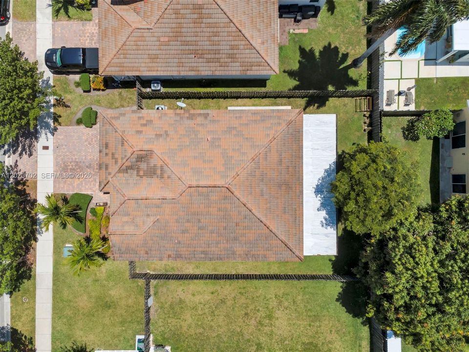На продажу: $564,999 (3 спален, 2 ванн, 1684 Квадратных фут)