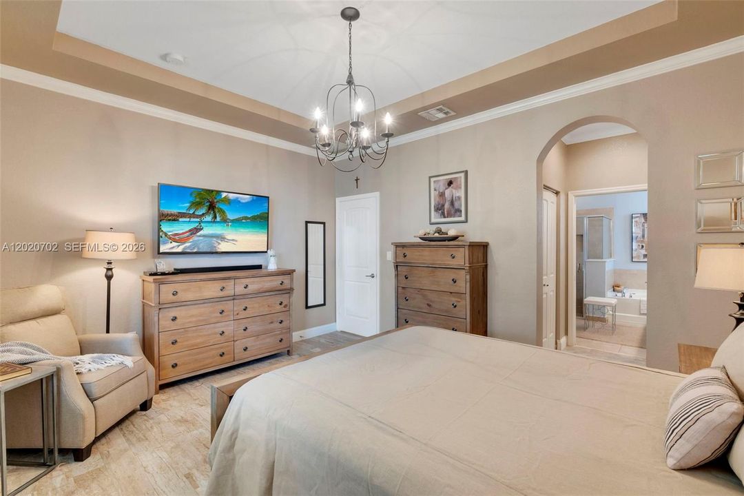 На продажу: $564,999 (3 спален, 2 ванн, 1684 Квадратных фут)