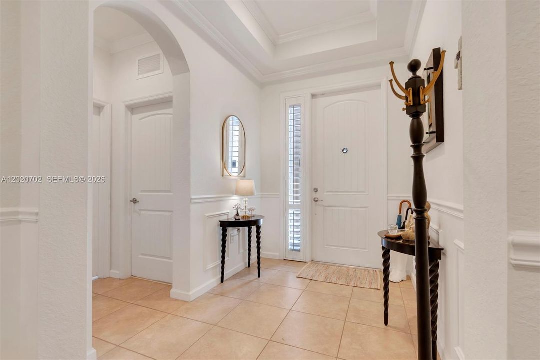 На продажу: $564,999 (3 спален, 2 ванн, 1684 Квадратных фут)