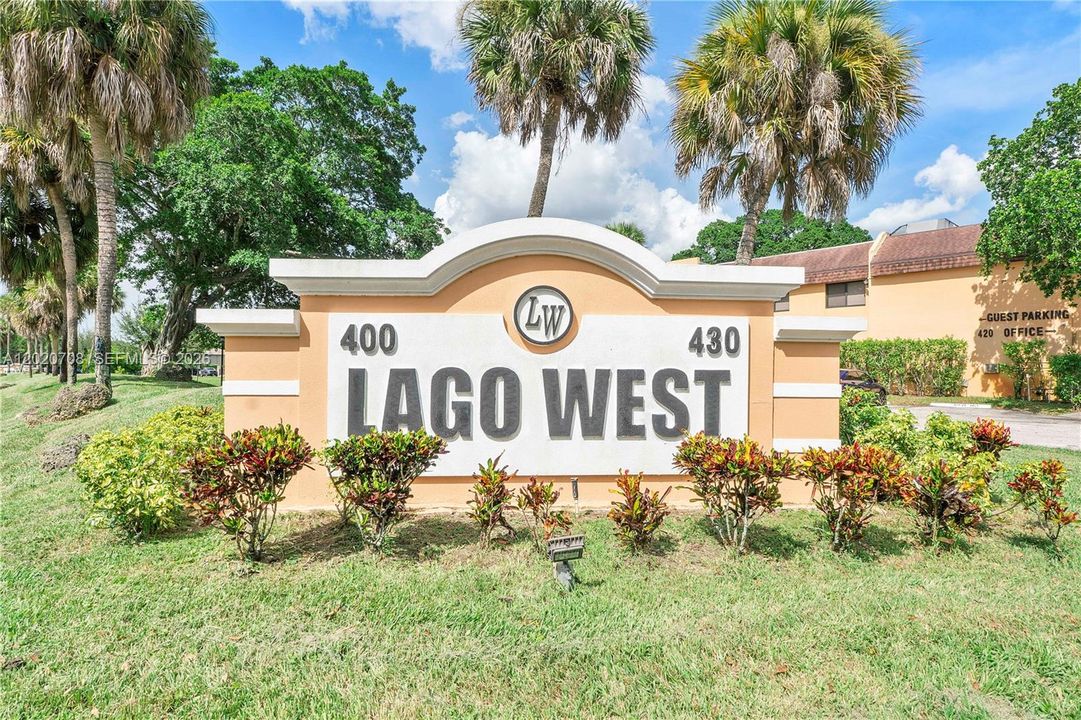 For Sale: $225,000 (2 beds, 2 baths, 1130 Square Feet)