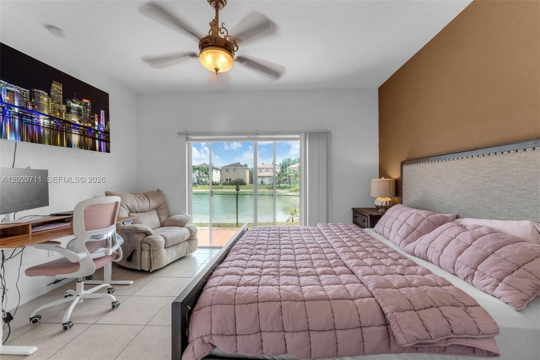 For Sale: $875,000 (4 beds, 3 baths, 1909 Square Feet)