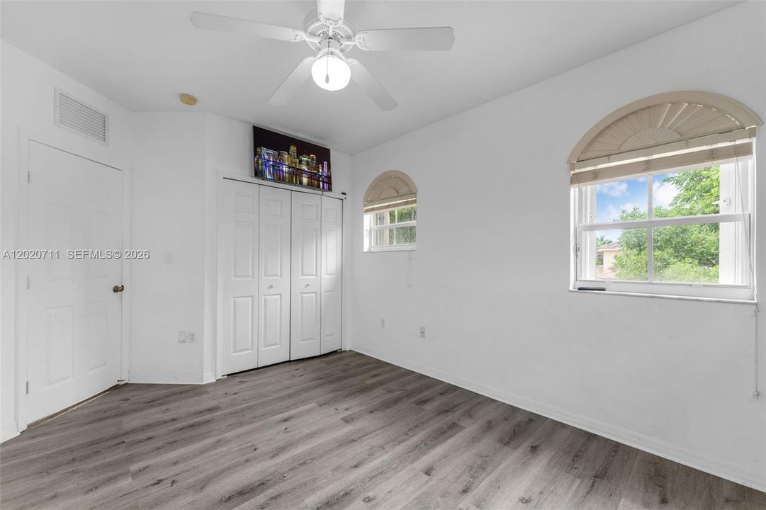 For Sale: $875,000 (4 beds, 3 baths, 1909 Square Feet)