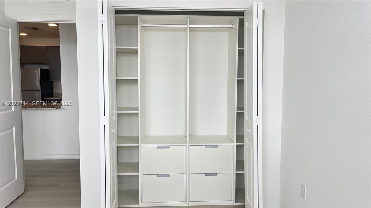 В аренду: $2,100 (3 спален, 2 ванн, 1020 Квадратных фут)