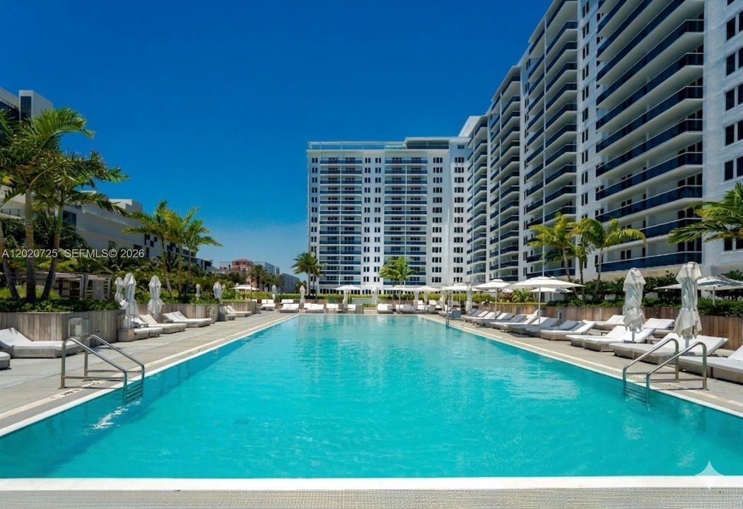 For Rent: $8,500 (1 beds, 1 baths, 880 Square Feet)