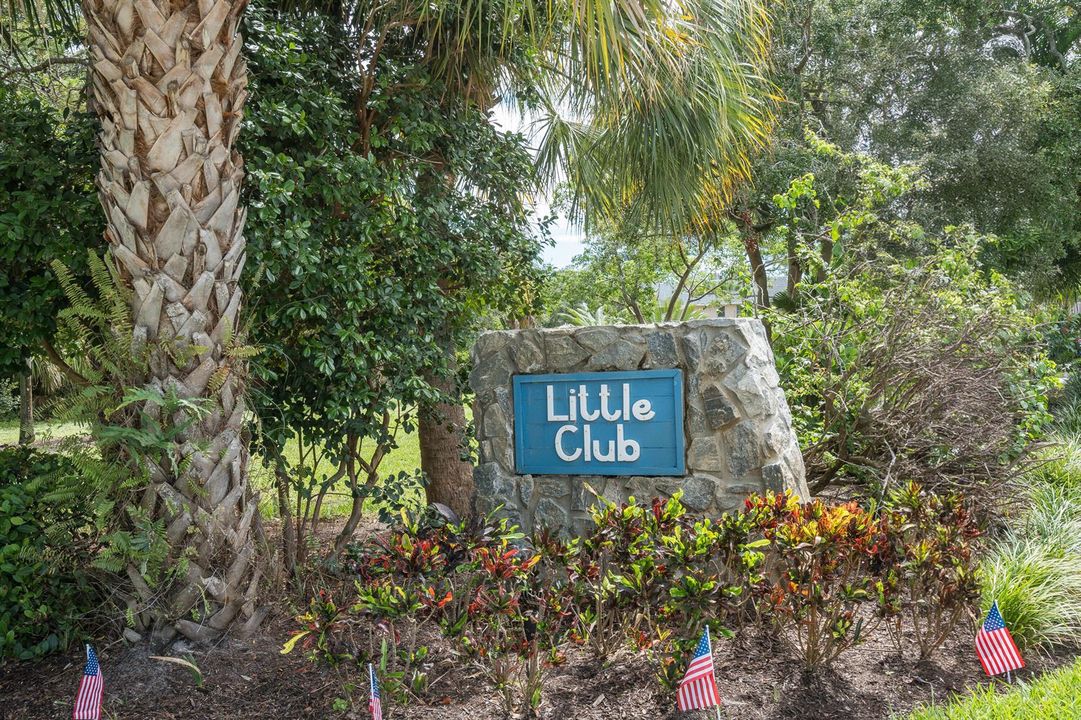 Little Club_03