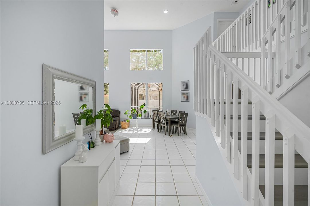 Active With Contract: $4,750 (3 beds, 2 baths, 2299 Square Feet)