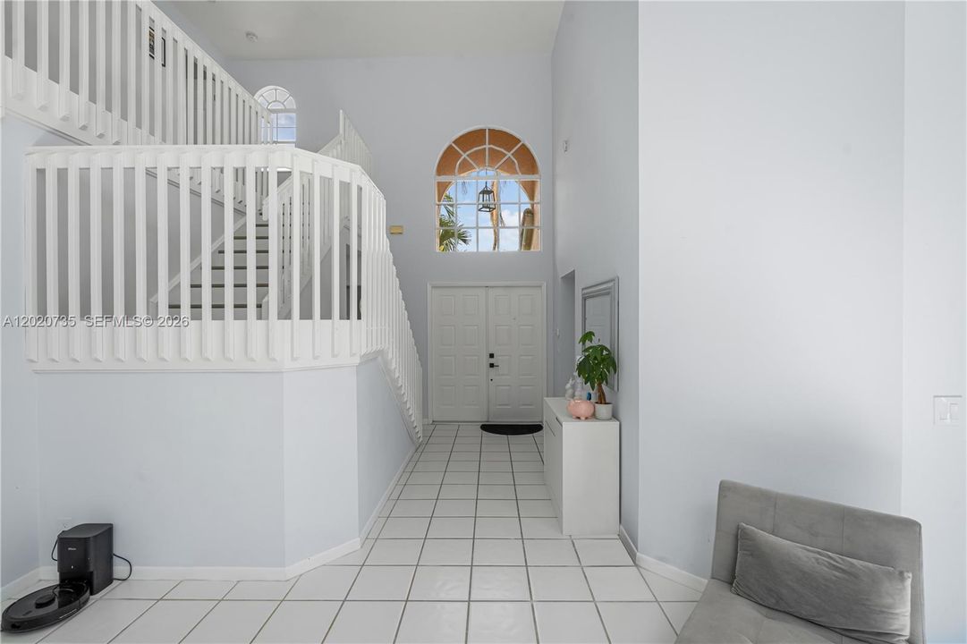 Active With Contract: $4,750 (3 beds, 2 baths, 2299 Square Feet)