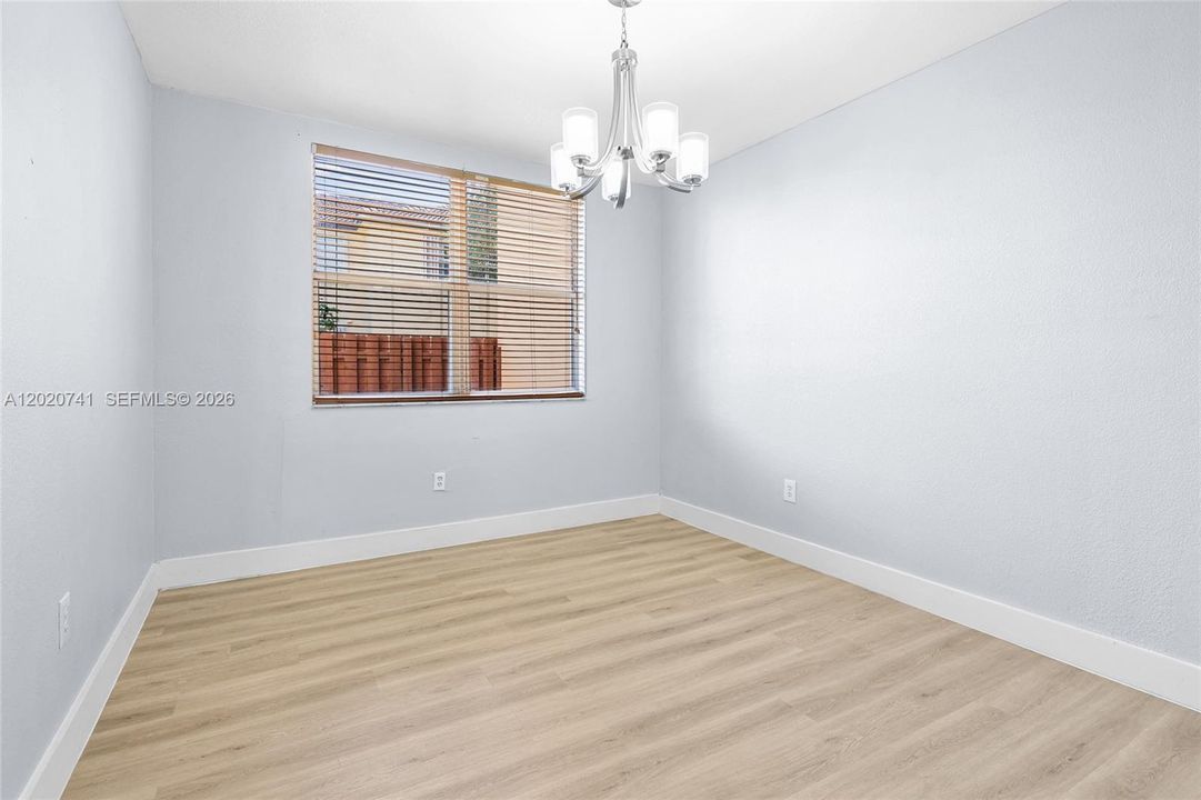 For Sale: $320,000 (3 beds, 2 baths, 1379 Square Feet)
