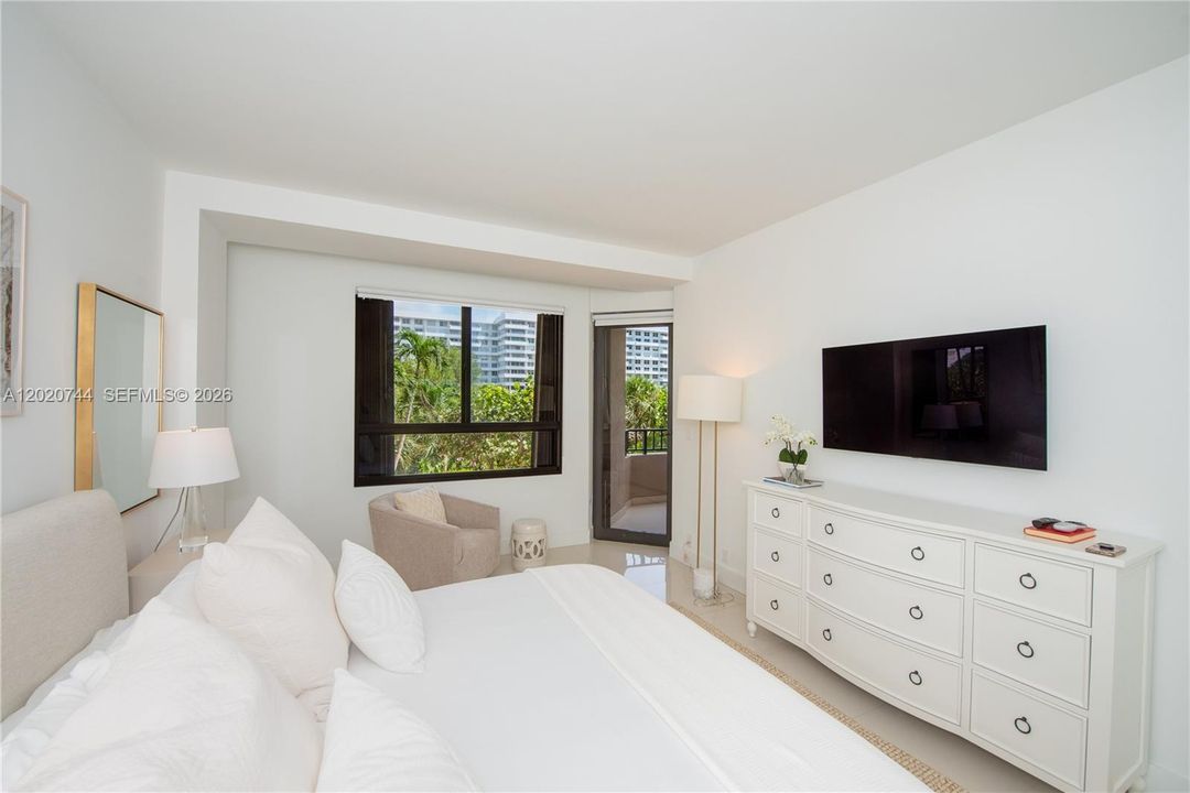 For Rent: $10,000 (2 beds, 2 baths, 1546 Square Feet)